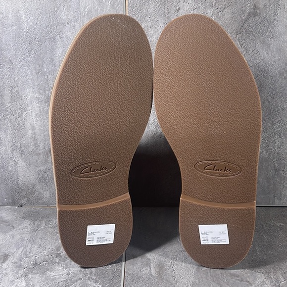 New In Box Clarks Chukka Boots Men’s Bushacre 2 Beeswax - Picture 6 of 9